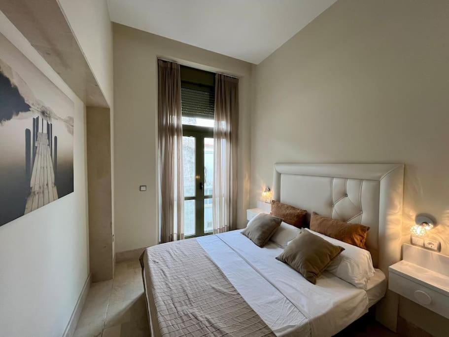 Apartamento Sierpes-Azofaifo セビリア エクステリア 写真