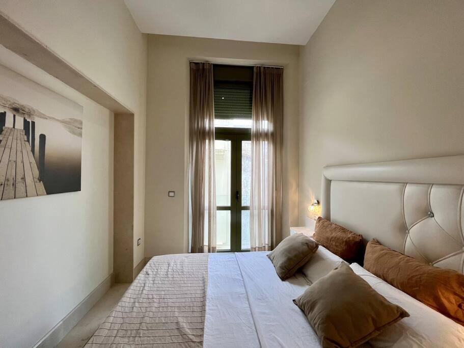 Apartamento Sierpes-Azofaifo セビリア エクステリア 写真